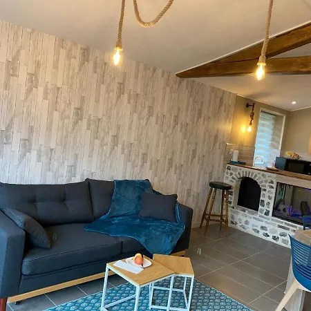 Holiday home Les 4 Seasons, Agreable Avec Terrasse Et Jardin La Croix Bigot