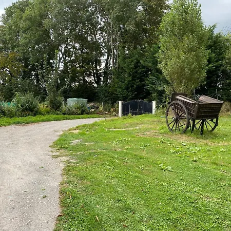 Les 4 Seasons, Agreable Avec Terrasse Et Jardin La Croix Bigot