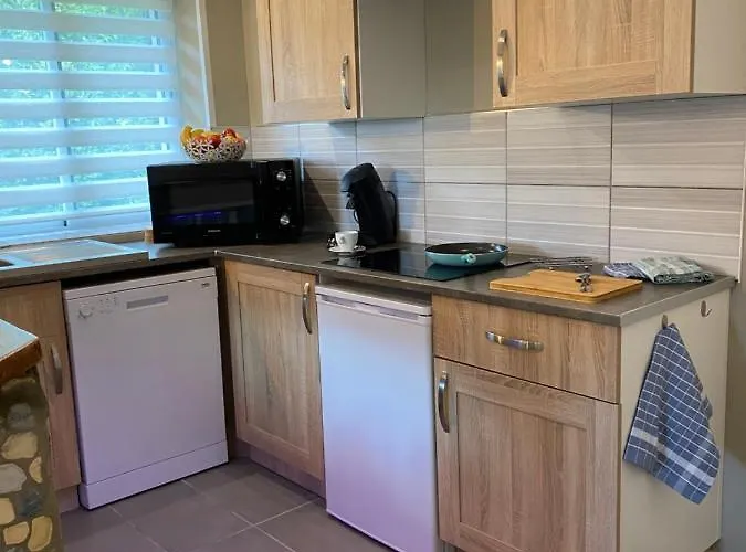 Les 4 Seasons, Agreable Avec Terrasse Et Jardin *