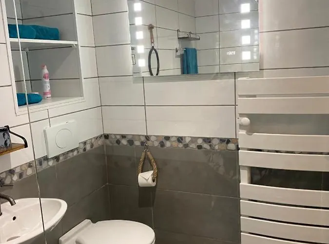 Holiday home Les 4 Seasons, Agreable Avec Terrasse Et Jardin